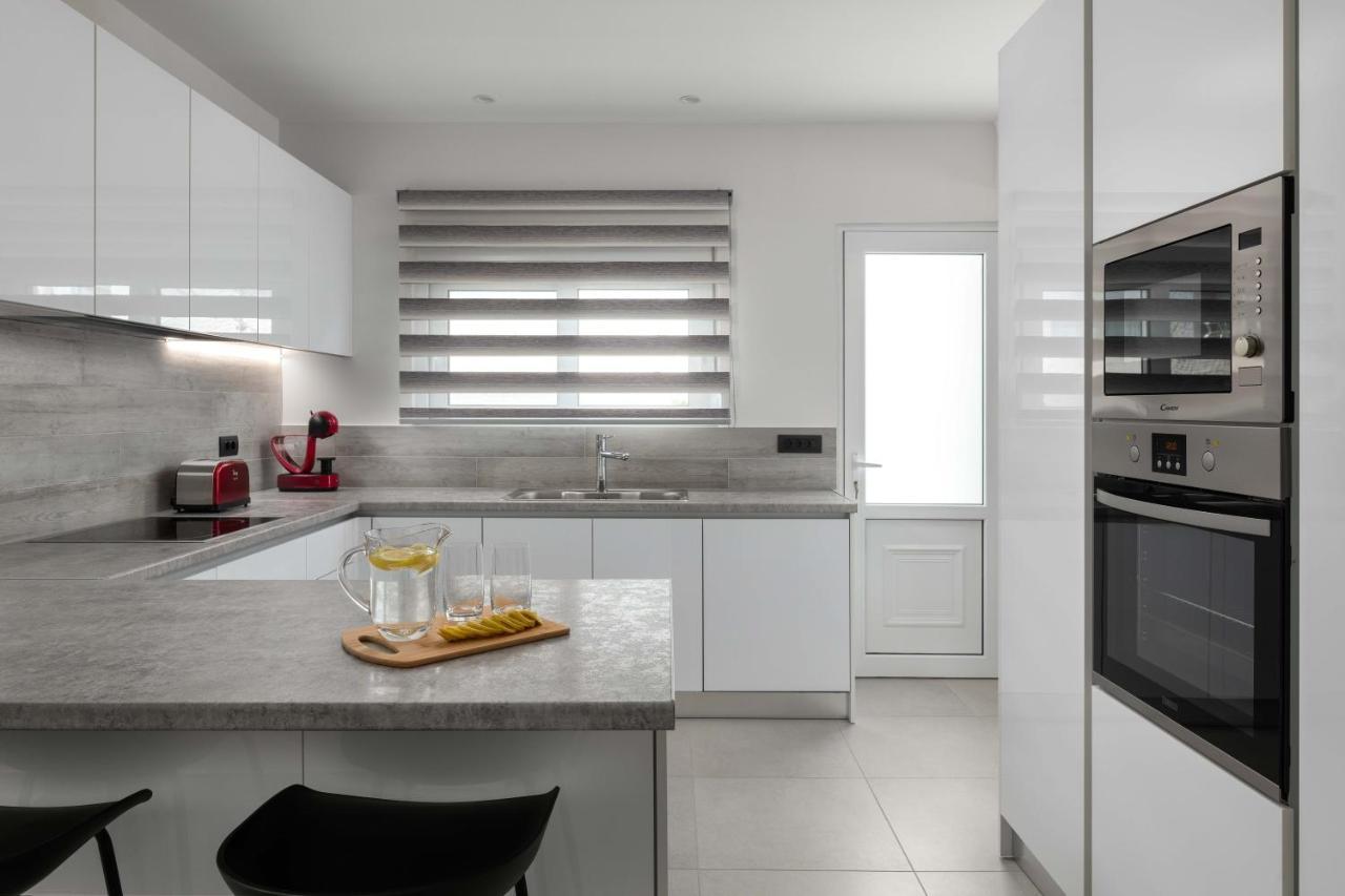 Kallia Sea Breeze - 3 Bedroom Apartment Rhodes City Kültér fotó